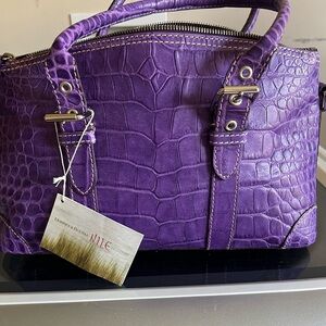 Dooney and Bourke NWT